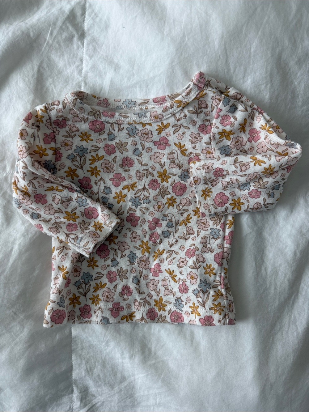Newborn baby girl bundle Carters and Zara - Picture 7 of 10